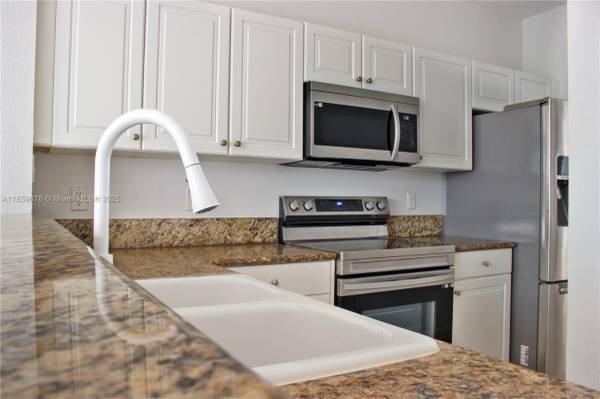 $2,250 / 3br - For rent (Homestead)64002016872962124