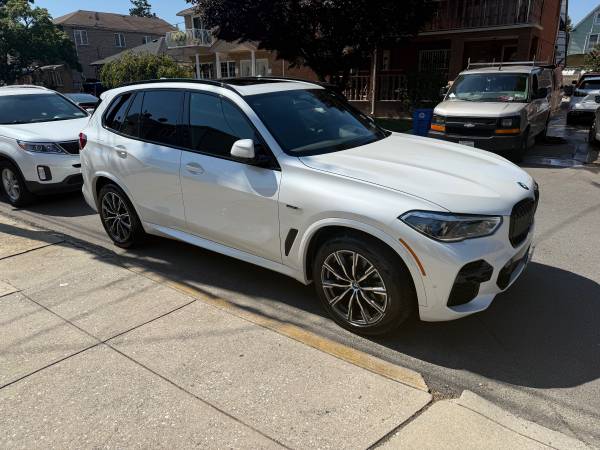 2023 BMW X5 45e - $63,000 (Fresh Meadows)63614180611585121