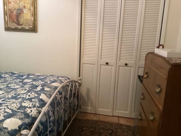 $995 / 1br - Habitación encantadora en casa mediterránea de Calistoga (condado de napa)63686085900929123
