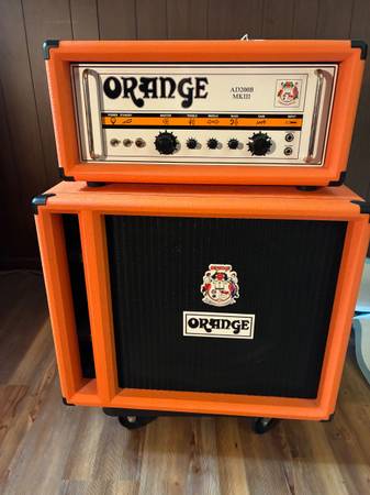 Orange AD200 Bass Amplifier with Orange OBC-1-15 Bass Cabinet 1