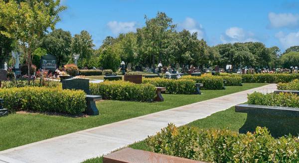 Cemetery Property Owners - Forest Park Westheimer 1