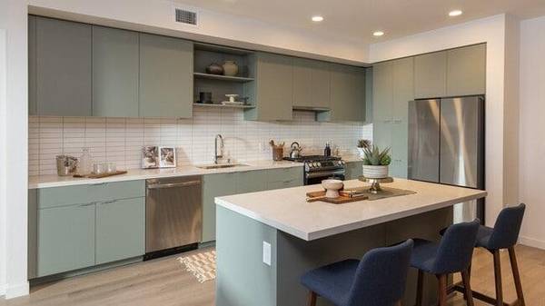 $5,718 / 3br - 1495ft2 - Luxury Vinyl Plank Flooring, Full-Size Washer & Dryer, Gas Range (San Diego, Poway Unified School District, Carmel Valley)63701665207553120