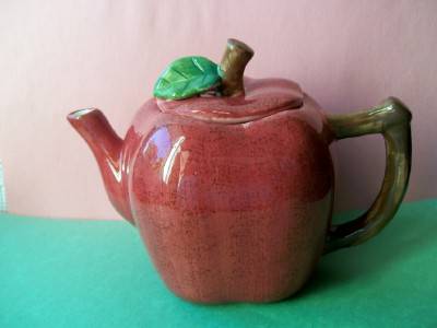 Glossy Red Apple Teapot by Potter Smith 1