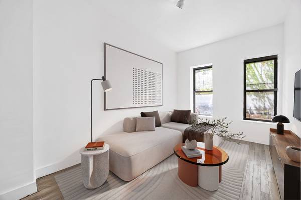$469,000 / 2br - Unique 2-Bedroom Co-op in Prime Williamsburg! (Williamsburg)64033635076995120