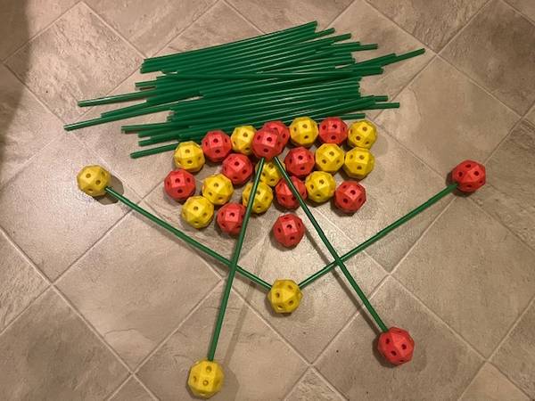 Funphix Forts All Plastic Erector Set 1