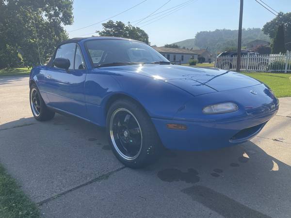 1990 Mazda Miata MX5 - $8,500 (Elizabeth)63625214660993122