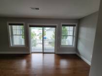 $2,950 / 2br - Townhouse close to downtown Concord, (Concord)63656177971075121