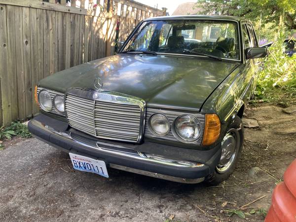 Mercedes-Benz 240D (1980) - $3,500 (Seattle)63498649599491121
