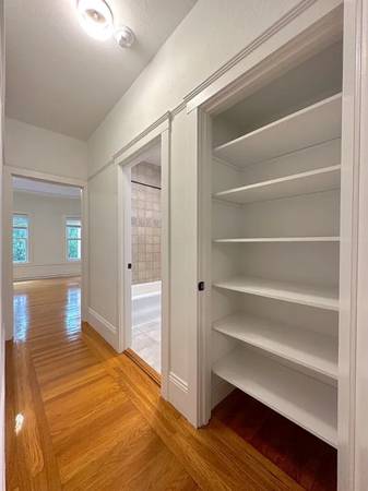 1BR/1BA Near Downtown – Quiet Building!! 1