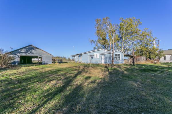 $150,000 / 2br - 1040ft2 - ¡Financiamiento del Propietario Disponible! ¡Casa de más de 1000 pies cuadrados en media hectárea! (Cameron)63884892077441124