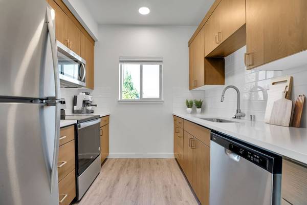 $1,775 / 2br - 977ft2 - Elevate Your Lifestyle at Terra Lofts | 4 WEEKS FREE! (Hazel Dell)63831772231681123