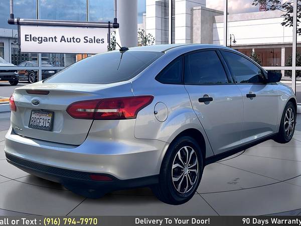 2017 Ford Focus S Sedán con un GRAN DESCUENTO: $7,999 (Elegant Auto Sales 916-794-7970)63478160606209123