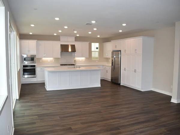 $5599.00 / 4br - 2325ft2 - Spacious 4 Bed, 3.5 Bath Multi-Family Unit in Carlsbad, CA - Available63878584144257124