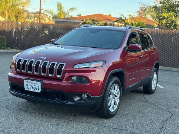 2014 JEEP CHEROKEE Latitude 4WD 1
