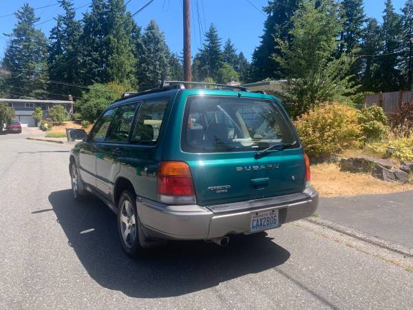 1999 Forrester Subaru AWD - $2,95063624422700291123