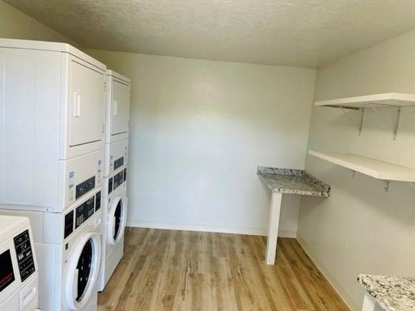 $1,500 / 2br - 838ft2 - Effortless Commute: Quiet Neighborhood with On-Site Management (Boise, Idaho)63794970479875123