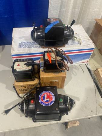 Lionel ZW 275 Watt Transformer Ready to Run 1