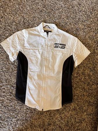 Harley Davidson woman's top size X small- zipper down 1