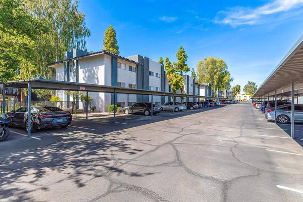 Cable Ready Ceiling Fans Fire Pit Clubhouse apts/housing for rent Cable Ready Ceiling Fans Fire Pit Clubhouse apts/housing for rent