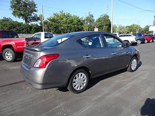 2017 Nissan Versa 1.6 SL 4dr Sedan - $6500.0063443422443267123