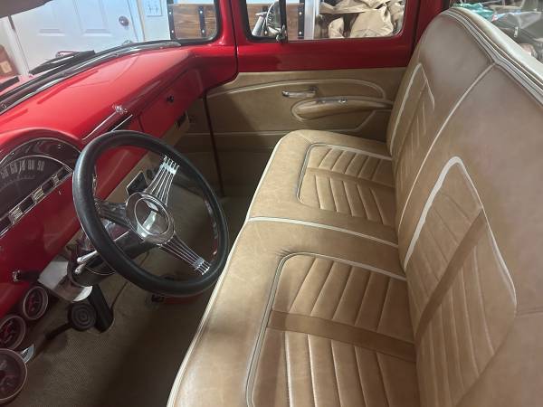 56 F 100 big window 1