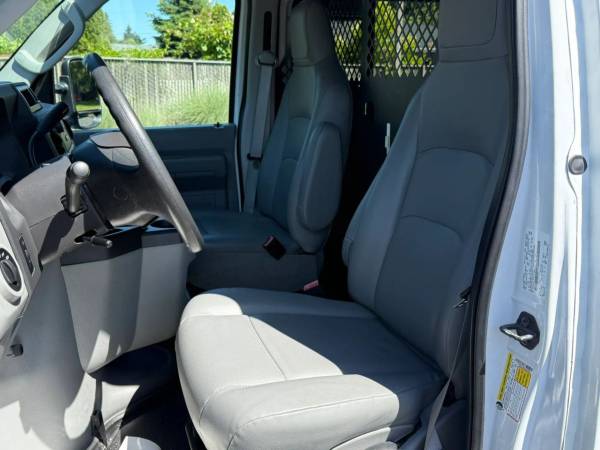 2014 Ford E250 - Photo 14