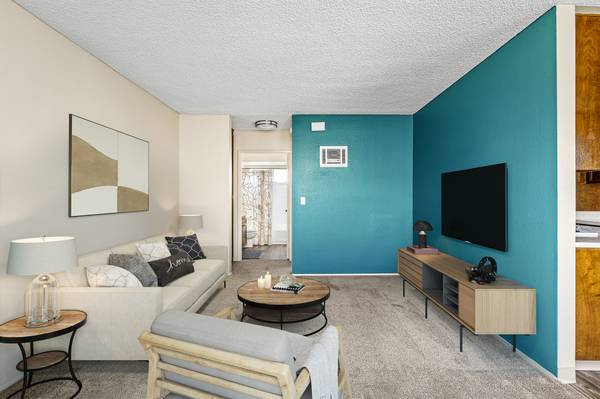 $2,705 / 2br - SPACIOUS 2 BED 1.5 BATH AVAILABLE TO RESERVE TODAY!!! (Chula Vista)63866051649155123