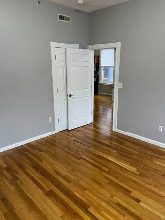 $2,300 / 2br - 295 Dutton St Apt 3A - 2 Dormitorios (Lowell)63856336658307122