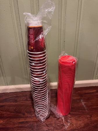 To Go Wendy's Coffee Cups and Lids-Bulk 1