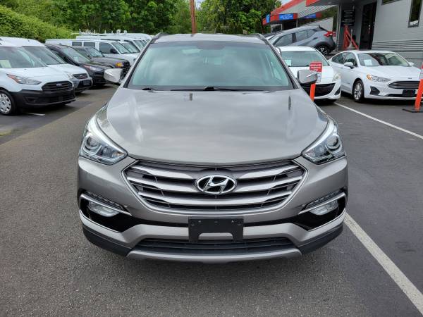 2017 Hyundai Santa Fe Sport AWD Automatic SUV Low Mileage! - $14,500 (Bellevue)63654706540545121
