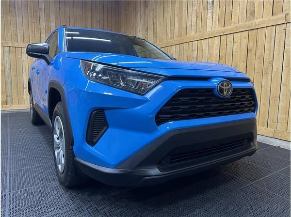 RAV4 AWD 2019 Toyota RAV 4 LE SUV - $17,997 (The Overland Truck Store)63622987008641122