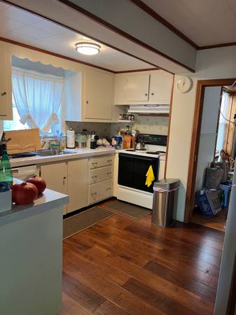 $700 / 3br - 1 Room in 3BR/2 bath home (Beverly)63863243944961122
