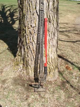 Handy man 4 ft jack like new 1