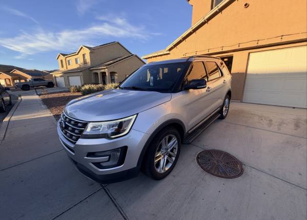 2017 Ford Explorer 1
