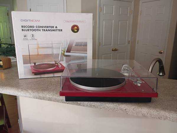 Turntable/Record Converter & Bluetooth 1