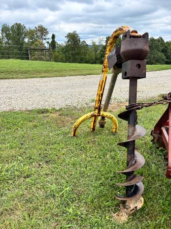 8 inch post digger 1