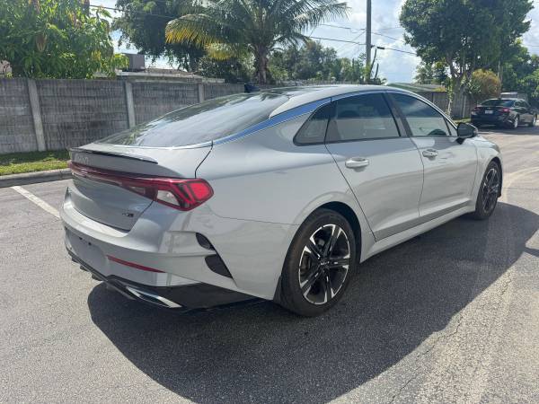 KIA K5 GT - $13.999 (Hollywood)63479628597891122
