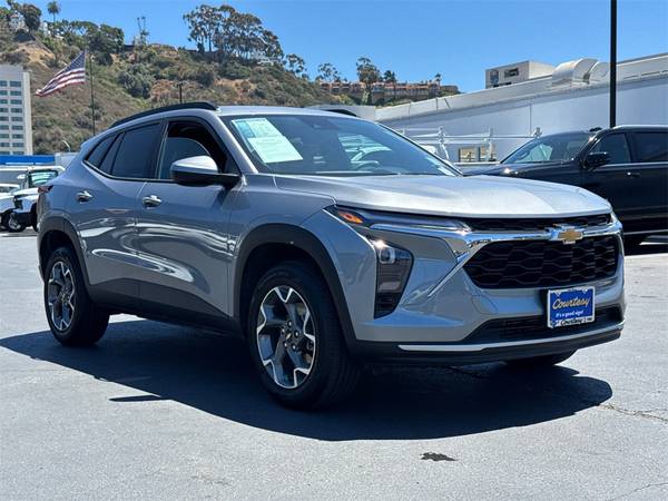 2025 Chevrolet Chevy Trax LT --* Make Offer *-- - $21,900 (San Diego, CA)63618392169091124
