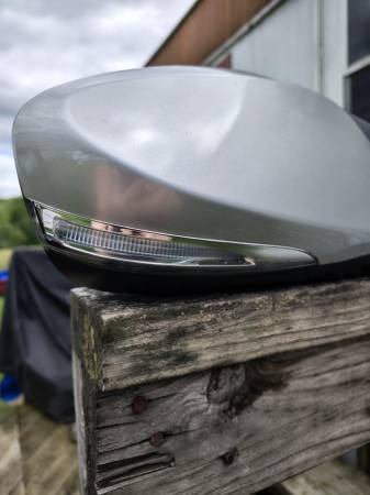 2016 Hyundai Elantra Mirror 1