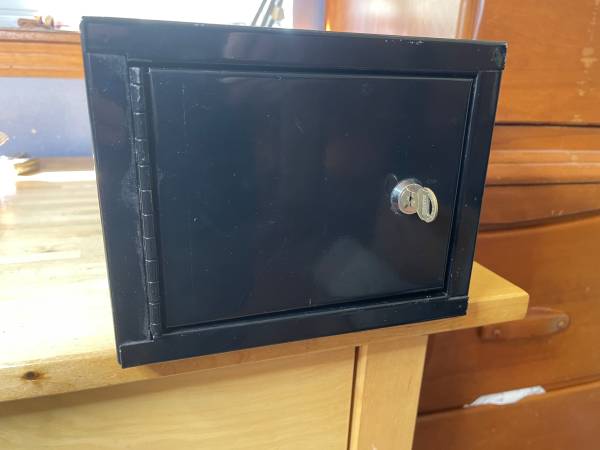 Compact Steel Security Lockbox with Key & Removable Shelf 1