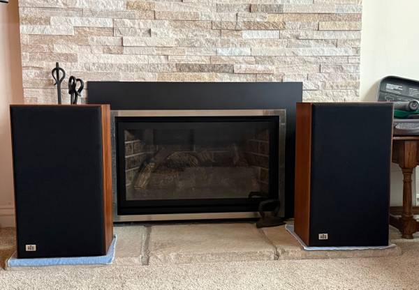 ADS L700 Speaker Pair Vintage 1