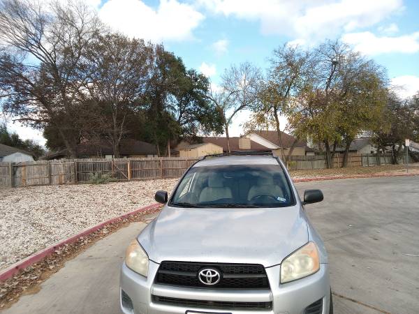 2010 Toyota RAV4 dependable gas saver 1