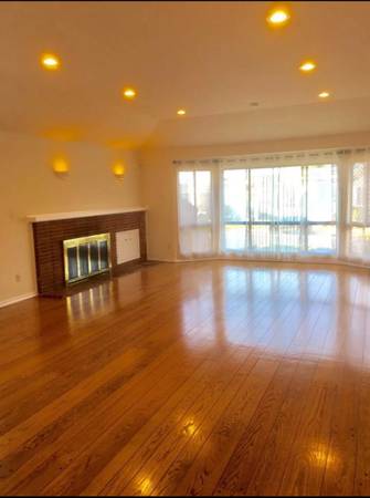 $1,500 / 1br - 300ft2 - COZY PRIVATE MASTER ROOM FOR RENT IN DALY CITY (Daly City)63845956881921124