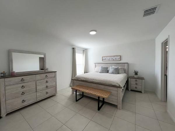 $1995.00 / 4br - 1675ft2 - ¡ALQUILER DIRECTO!  Amplia casa de 4 habitaciones y 2 baños63867602438147123