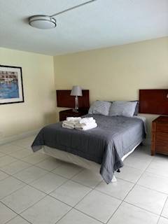 $549 / 1br - 450ft2 - PEACEFUL SPOT STEPS FROM THE BEACH $549 WEEKLY (Deerfield Beach)64001846184321123