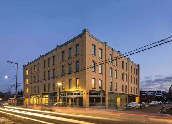 $1,699 / 513ft2 - Amazing Studio in Portland. 513 SqFt! (Portland)63777293566849124