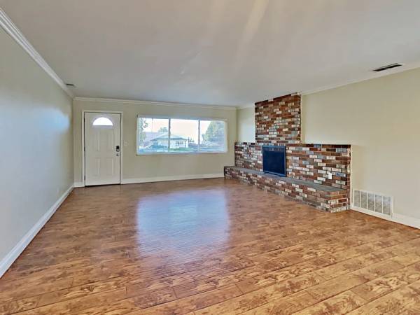 $2,899 / 3br - 1425ft2 - Smart single story & single family  3 bedrooms 2 bathroom in 2025. (Ventura, CA 93001)63800711981057121
