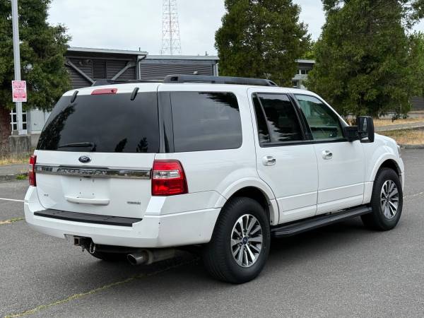 2015 Ford Explorer XLT 4x4 - $8,45063617194342529122