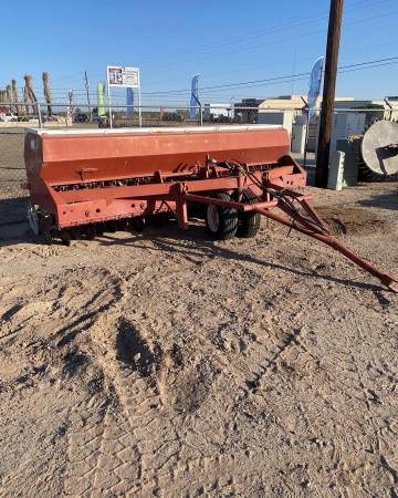 CASE GRAIN DRILL 1