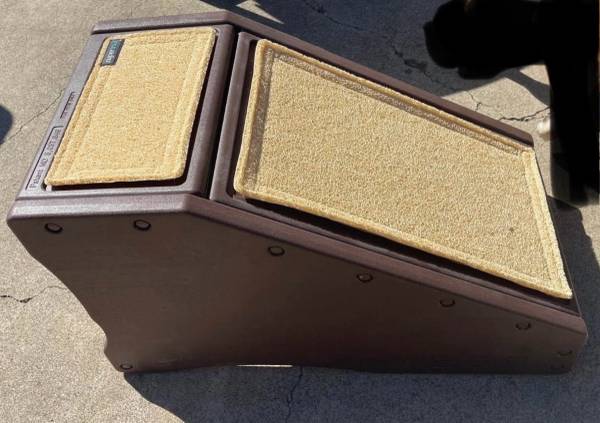 Pet Gear Stramp Stair 1